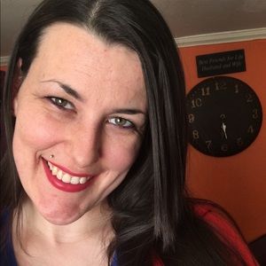 Meet your Posher, Christine